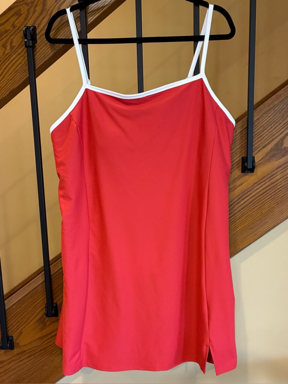 Old Navy Dress Skort Athletic Adj Strap Removabe Bra Pads Red White SZ.2X Women